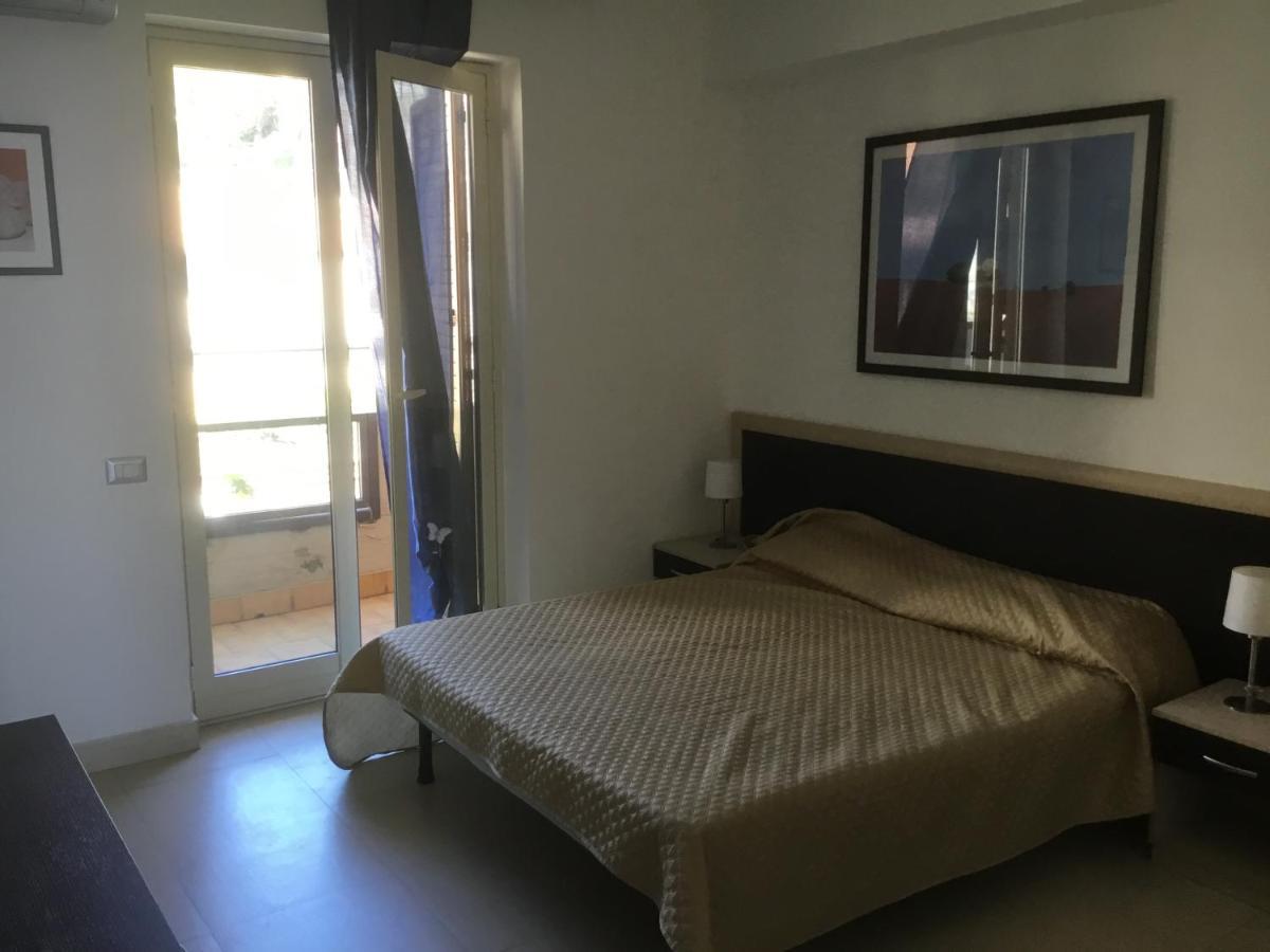 Taormina Stationhouse Daire Dış mekan fotoğraf